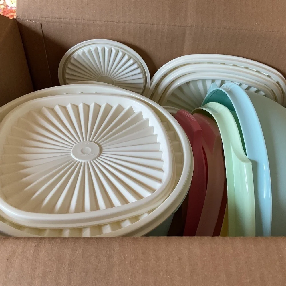 New with box Tupperware Heritage Collection 32 Piece Food Storage Container Set